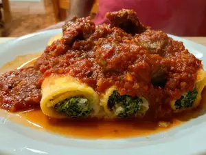 Canelones c/ estofado