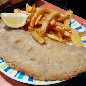 Milanesa con papas fritas