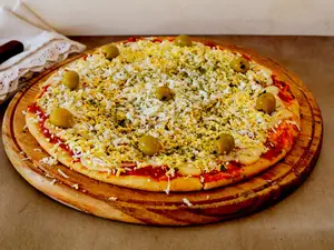 Pizza con huevo
