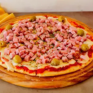 Pizza con jamón
