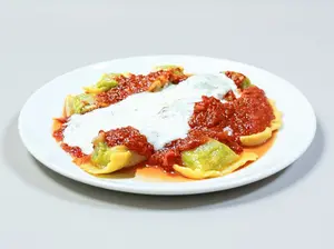 Ravioles de verdura con salsa