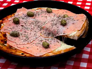Pizza Mozzarella Y Jamon