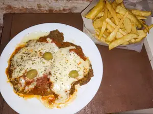 Mila napolitana d pollo con..
