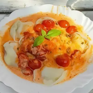 Tortelinis de jamón y queso