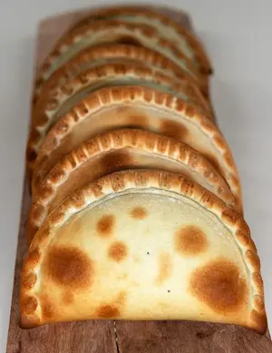 6 empanadas