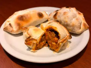 Empanada cheeseburger