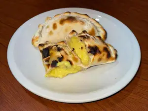 Empanada choclo y jamón