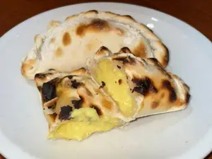 Empanada humita