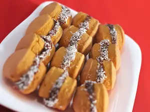 12 Alfajores De Maicena