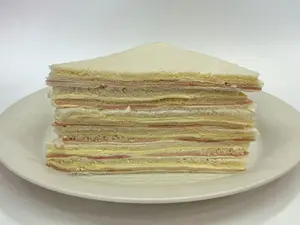 6 Sándwiches triples de jamón y queso