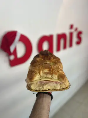 CROISSANT
