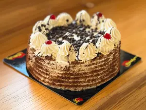 Torta mediana- crema c/ choco