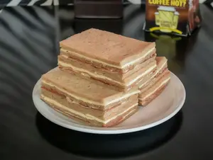 6 crudo y queso pan negro