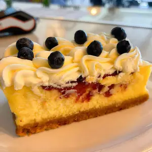 CHEESECAKE FRUTOS ROJOS