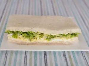 6 de jamón, lechuga y huevo
