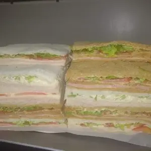 Jamón crudo, tomate y huevo