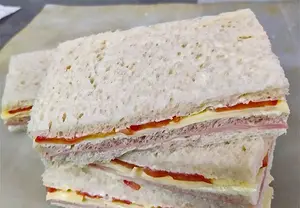 Jamón, morrón y aceituna