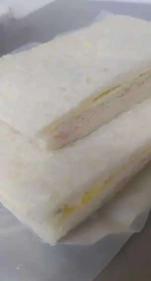 Jamón y ananá