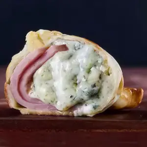 Empanada de jamón y roquefort