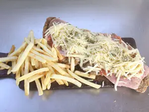 Milanesa provolone conpapas p1