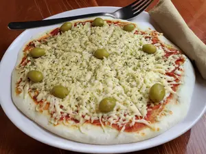 Pizza con provolone
