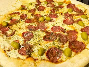 Pizza gigante peperoni