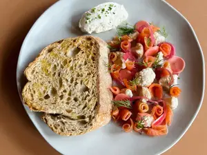 Trucha gravlax