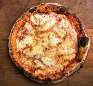 Pizza Grande Provolone