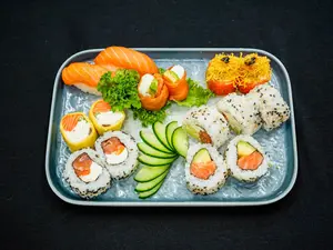 Combinado salmón 45 piezas