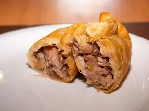 Empanada frita de bondiola