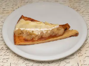 Faina brie y cebollas glaseada