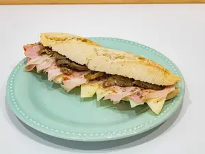 Sándwich San Isidro