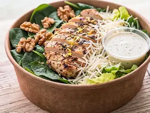 Ensalada sin tacc sin lactosa -pollo al limón