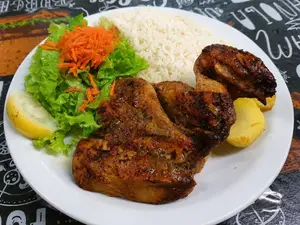 Pollo al horno+papas doradas+arroz