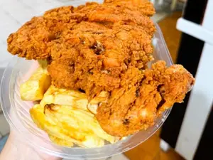 Pollo broaster