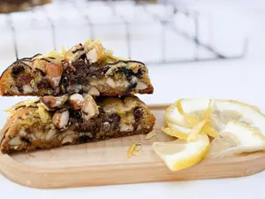 Lemon & almond