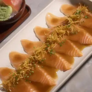 Tiradito nikkey 10 fetas