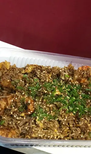 Yakimeshi de langostino