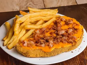 Mila pollo xl cheddar bacon