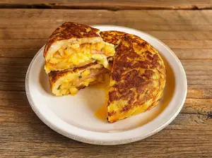 Tortilla de papas rellena jyq