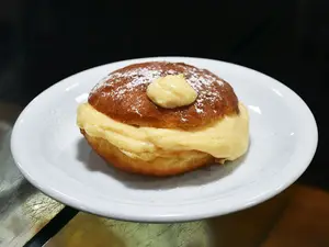 Bombolone caserito pastelera