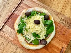 Pizza especial jamon crudo