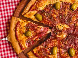 Pizza especial spianatta