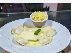 Sorrentinos de jamón y muzza