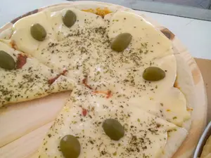 Pizza Muzzarella