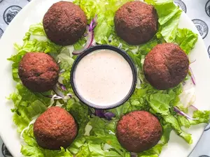 Bandeja falafel