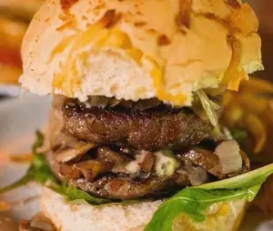 Hamburguesa doble bluemushroom