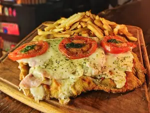 Milanesa napolitana