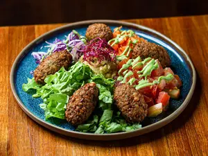 Falafel al plato