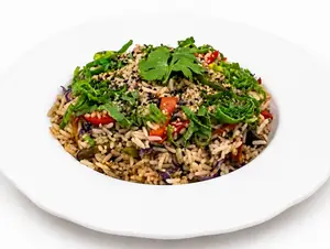 2x1 en yakimeshi con verduras.